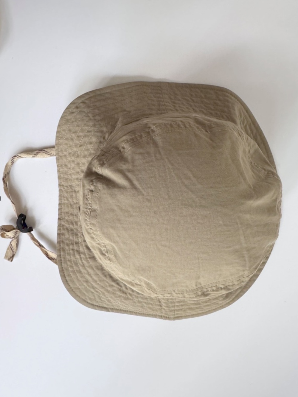 Patagonia Packable Tan Sun Bucket Hat Outdoors with Strap - Picture 5 of 8